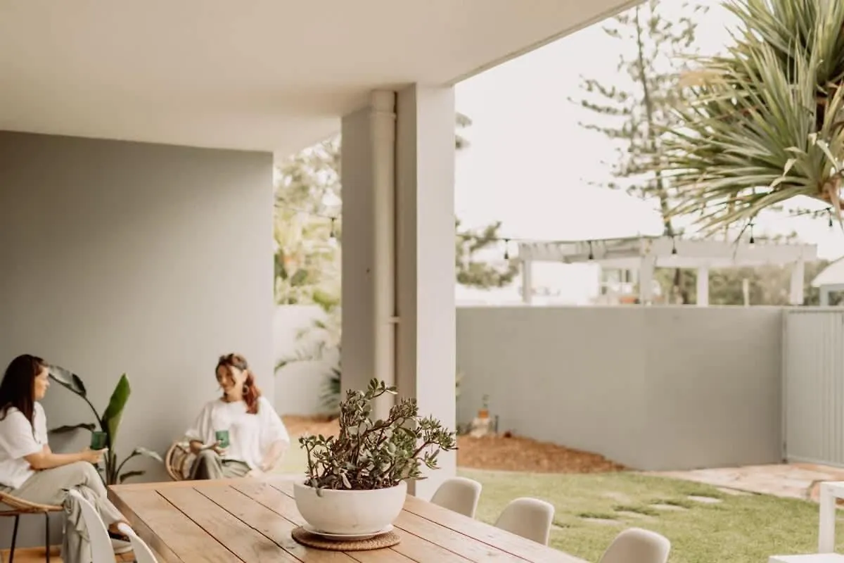 Coastal Charm - Pet & Family Friendly Apartment Marcoola
