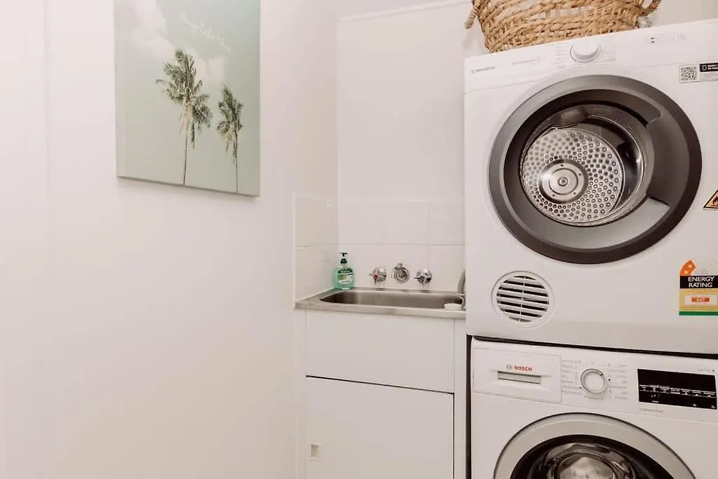 Coastal Charm - Pet & Family Friendly Apartment Marcoola
