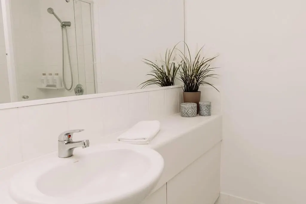 Coastal Charm - Pet & Family Friendly Apartment Marcoola